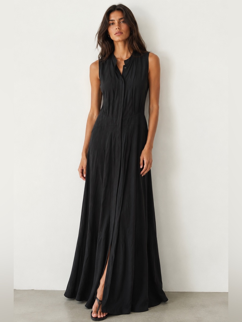 IRIS & INK Constance Pintucked Crepe De
Chine Maxi Dress NWT Size 10